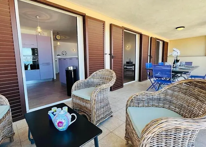 T4 Le Clos Des Oliviers 13 Rousse * L'Ile-Rousse (Corsica)