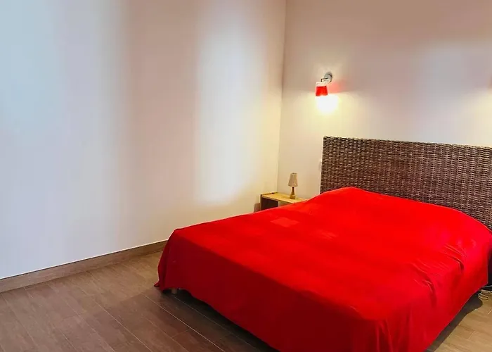 Apartment T4 Le Clos Des Oliviers 13 Rousse